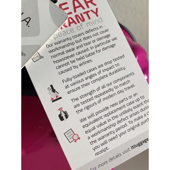 it luggage Bags It Luggage Smooch Kiss Hot Pink Hardside Suitcase